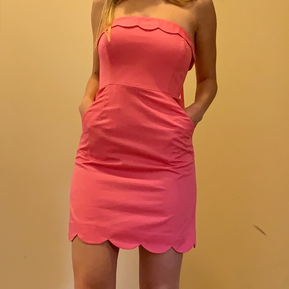 Vineyard Vines Dresses & Skirts - Strapless Vineyard Vines Dress!